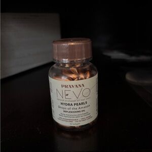 Pravana NEVO Hydra Pearls Replenishing Hair Oil, new